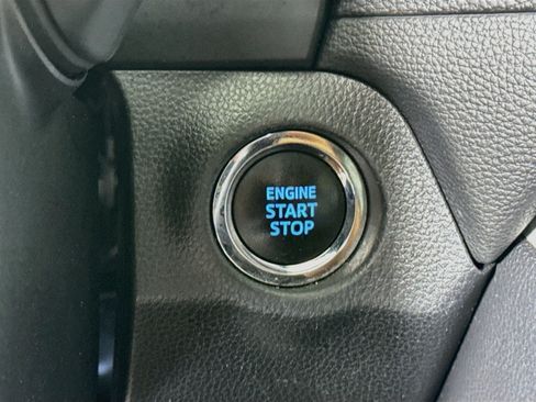 Used 2021 Toyota RAV4 XLE FWD image 21