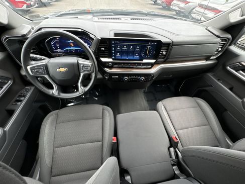 Used 2025 Chevrolet Silverado 1500 LT AWD/4WD image 20