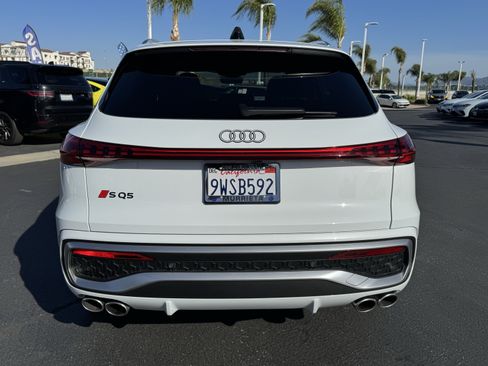 Used 2025 Audi SQ5 Premium Plus w/ Premium Plus Package AWD/4WD image 9
