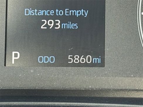 Used 2025 Toyota Corolla LE image 30