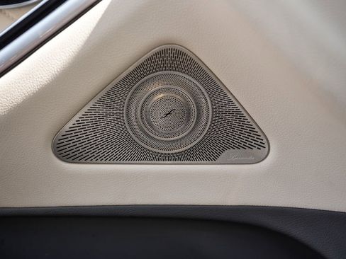 Used 2022 Mercedes-Benz S 500 4MATIC image 36