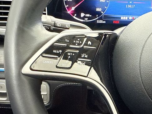 Certified 2024 Mercedes-Benz GLE 580 4MATIC image 11