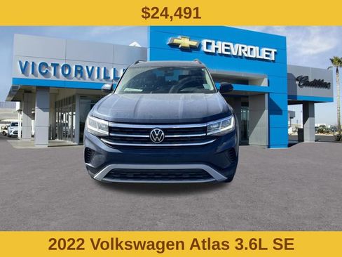Used 2022 Volkswagen Atlas SE AWD/4WD image 2