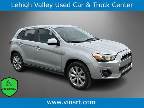 Used 2015 Mitsubishi Outlander Sport ES image 1