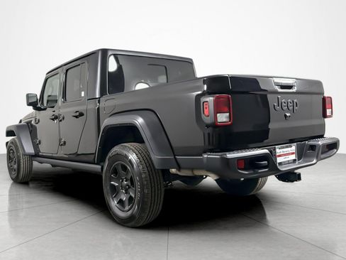 Used 2023 Jeep Gladiator Sport AWD/4WD image 3