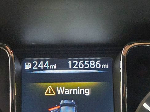 Used 2016 Nissan Titan PRO-4X w/ Pro-4x Convenience Package image 45