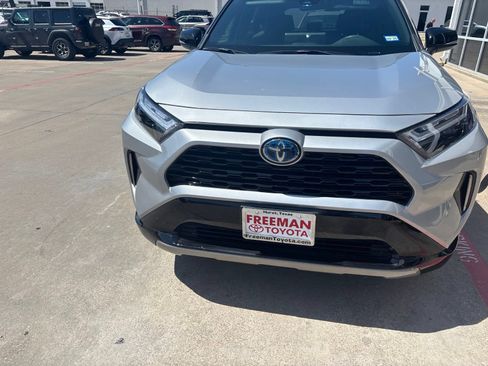Used 2024 Toyota RAV4 XSE AWD/4WD image 3