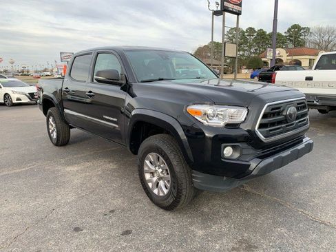 Used 2018 Toyota Tacoma SR5 image 6