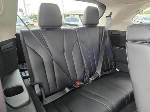 Certified 2026 Acura MDX FWD w/ Technology Package image 25