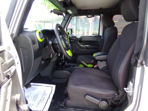 Used 2014 Jeep Wrangler Sport AWD/4WD image 14