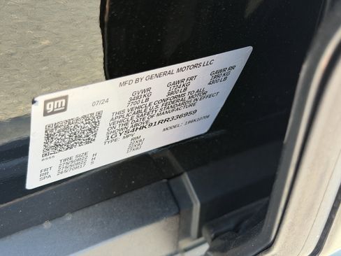 Certified 2024 Cadillac Escalade V image 37