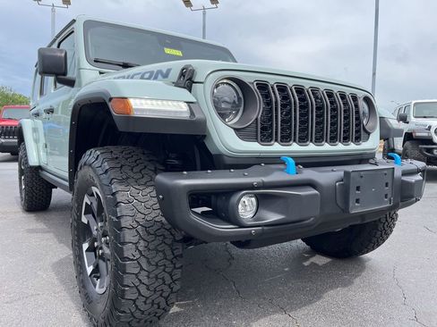 Used 2024 Jeep Wrangler Unlimited Rubicon 4xe AWD/4WD image 54