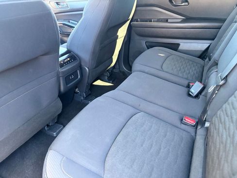 Certified 2025 Nissan Pathfinder SV FWD image 15