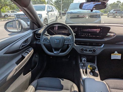 New 2025 Buick Envista Preferred w/ Convenience I Package image 8
