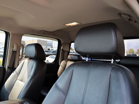 Used 2008 GMC Sierra 2500 SLT w/ Z71 Off-Road Package image 17