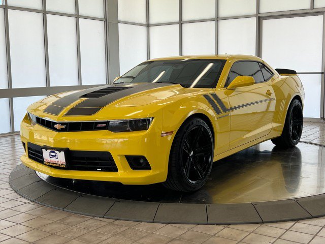 Used 2015 Chevrolet Camaro SS w/ RS Package RWD image 3