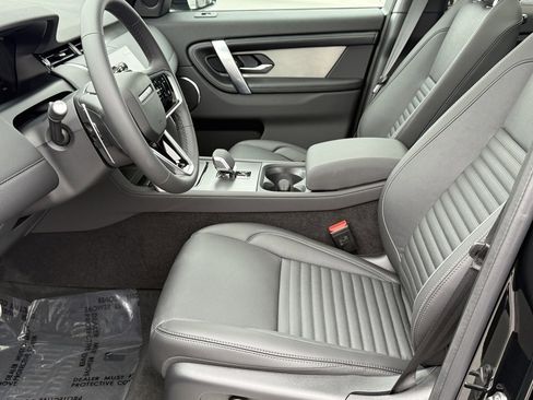 New 2025 Land Rover Discovery Sport Dynamic SE image 10