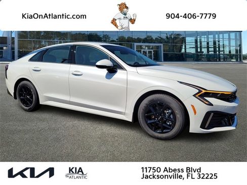 New 2025 Kia K5 LXS image 1