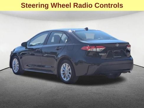 Used 2020 Toyota Corolla LE w/ LE Convenience Package FWD image 7