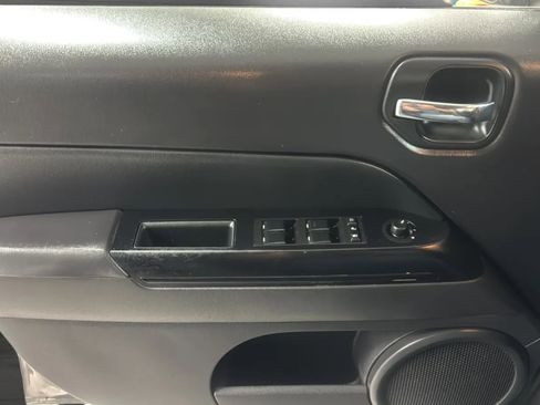 Used 2015 Jeep Patriot Sport w/ Power Value Group FWD image 15