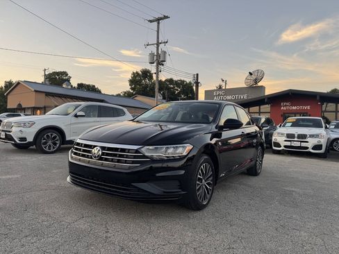 Used 2020 Volkswagen Jetta SE w/ SE Cold Weather Package FWD image 1