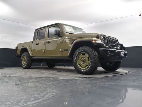 New 2026 Jeep Gladiator Willys AWD/4WD image 43