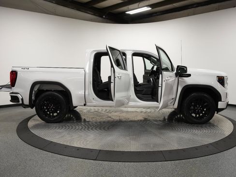 New 2026 GMC Sierra 1500 Elevation image 10