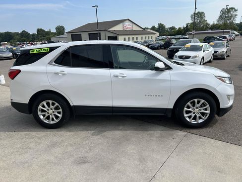 Used 2018 Chevrolet Equinox LT FWD image 4