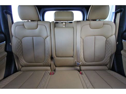Used 2022 Jeep Grand Cherokee Summit AWD/4WD image 13