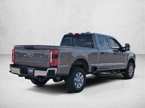 Used 2023 Ford F250 XLT w/ 360-Degree Camera Package AWD/4WD image 5