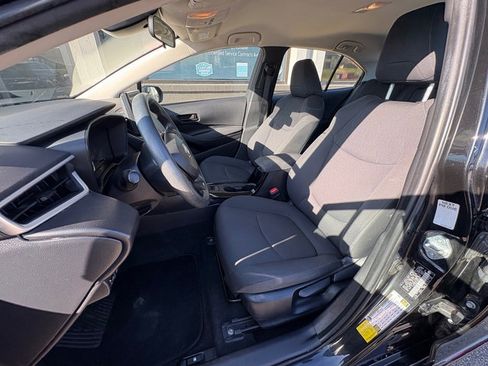 Used 2022 Toyota Corolla LE image 11