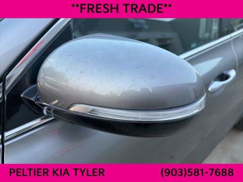 Certified 2018 Kia Sorento LX image 5