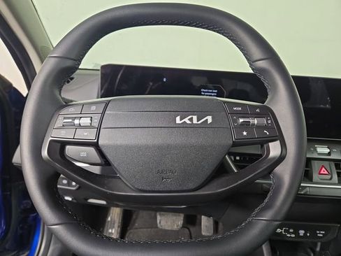 Certified 2025 Kia K4 EX image 23