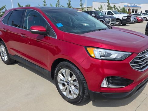 Used 2020 Ford Edge Titanium AWD/4WD image 7
