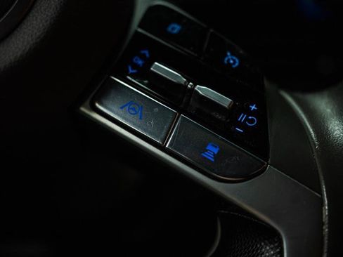 Used 2022 Hyundai Elantra SEL w/ Convenience Package image 17