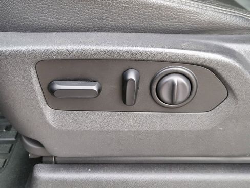 Used 2020 GMC Sierra 3500 Denali w/ Denali Ultimate Package image 17