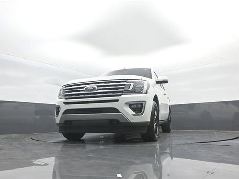 Certified 2021 Ford Expedition Limited image 28