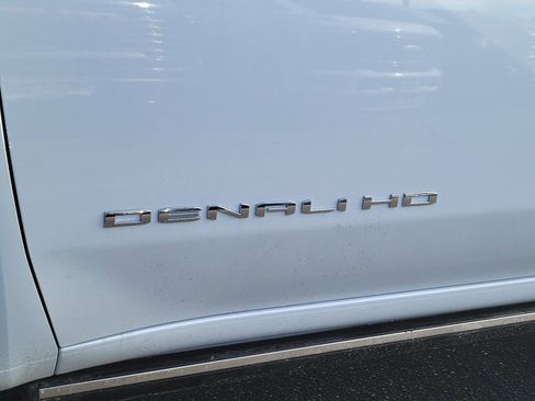 New 2026 GMC Sierra 2500 Denali Ultimate w/ Max Trailering Package AWD/4WD image 11