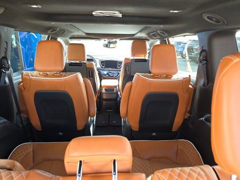 New 2026 Chrysler Pacifica Pinnacle w/ Trailer Tow Group image 10