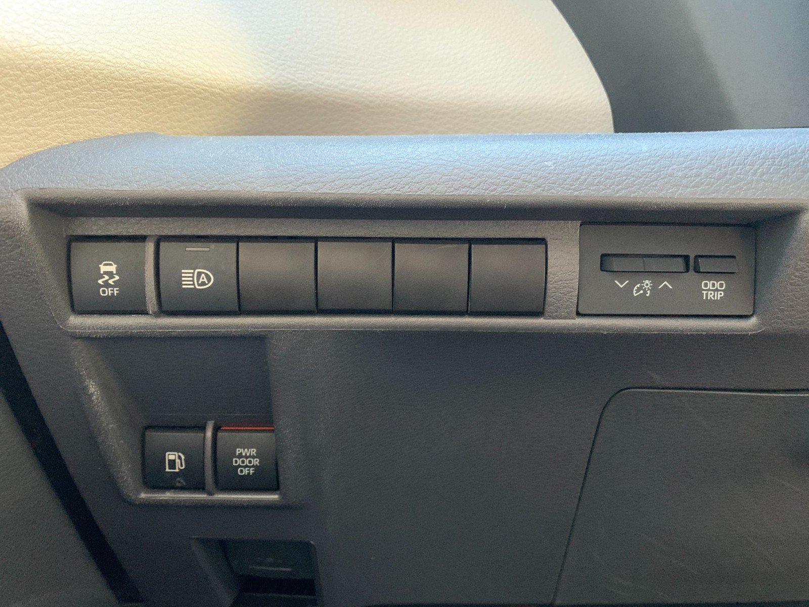 Used 2022 Toyota Sienna XLE AWD/4WD image 16