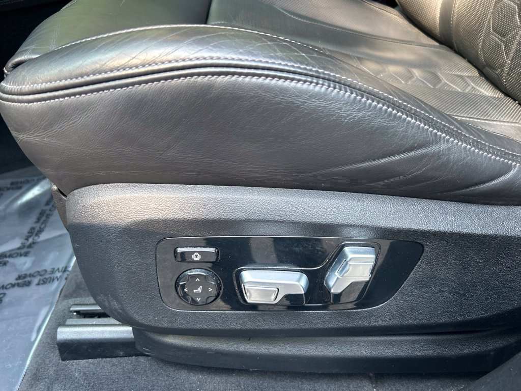 Used 2021 BMW X5 M w/ Competition Package AWD/4WD image 17