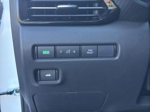 New 2025 Nissan Sentra SR image 22