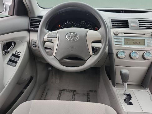 Used 2007 Toyota Camry LE image 12