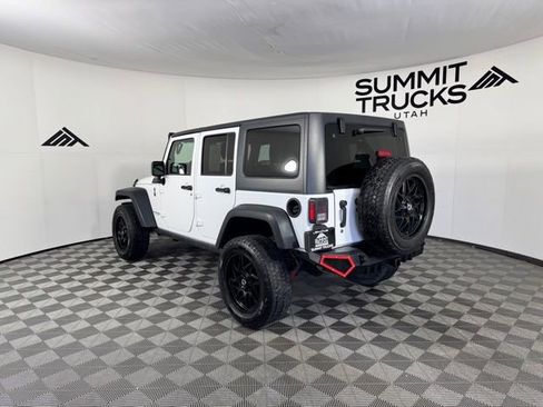 Used 2018 Jeep Wrangler Unlimited Sport AWD/4WD image 9