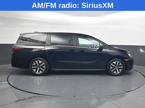 Used 2025 Honda Odyssey EX-L image 3