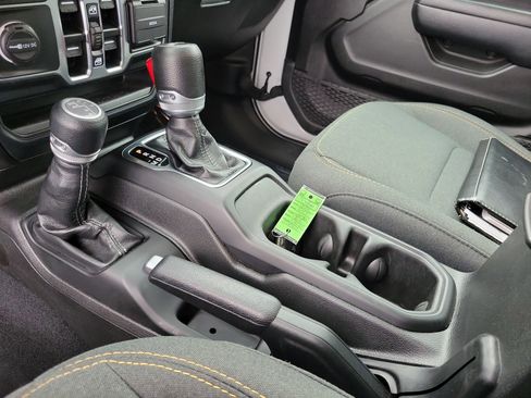 Used 2024 Jeep Wrangler Sport S image 29