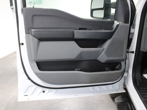 Used 2024 Ford F250 XLT image 26
