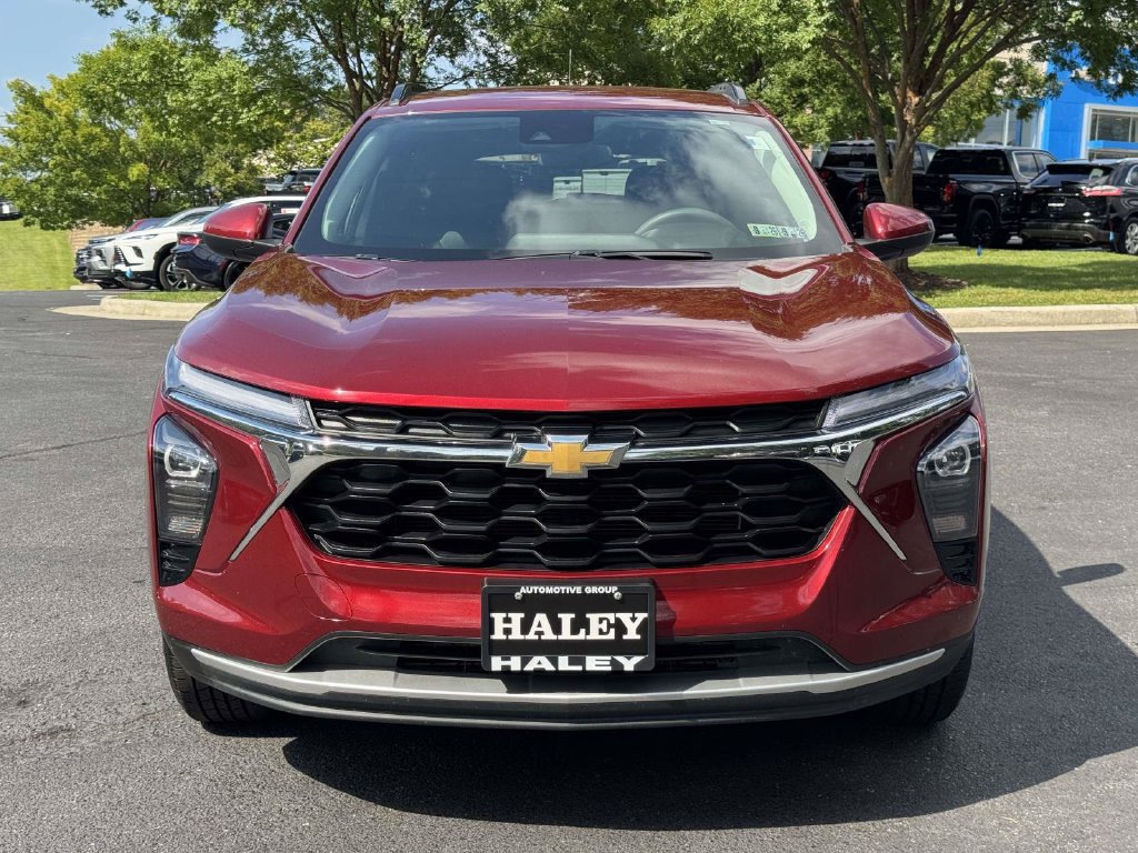 Used 2024 Chevrolet Trax LT FWD image 26