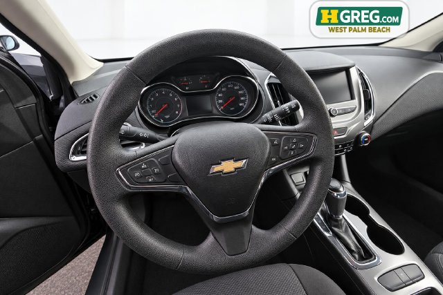 Used 2017 Chevrolet Cruze LT w/ Convenience Package FWD image 13