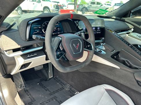 Used 2023 Chevrolet Corvette Stingray Premium Cpe RWD image 6